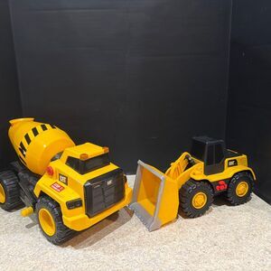 Toy State CAT Caterpillar Loader and Cement Mixer lights and sounds works great!